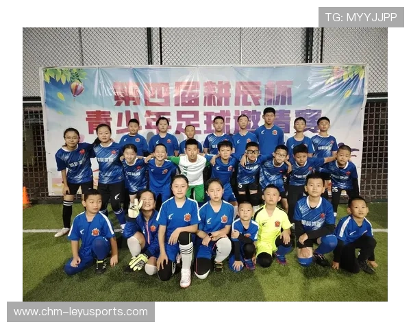 足球俱乐部青训营推行学员成长跟踪与反馈机制，足球俱乐部青训简介